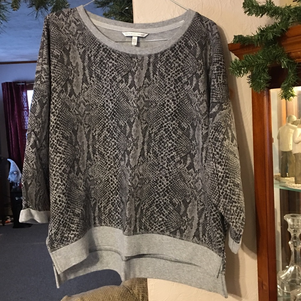 Victoria’s Secret sweatshirt sz. L